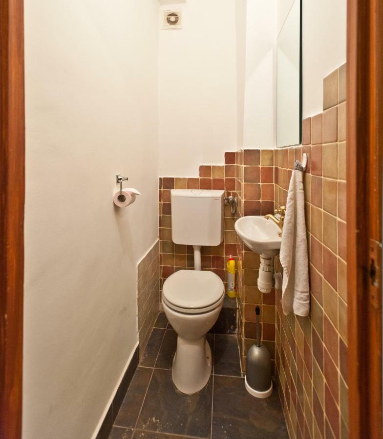 Green Apartment Budapest Bagian luar foto