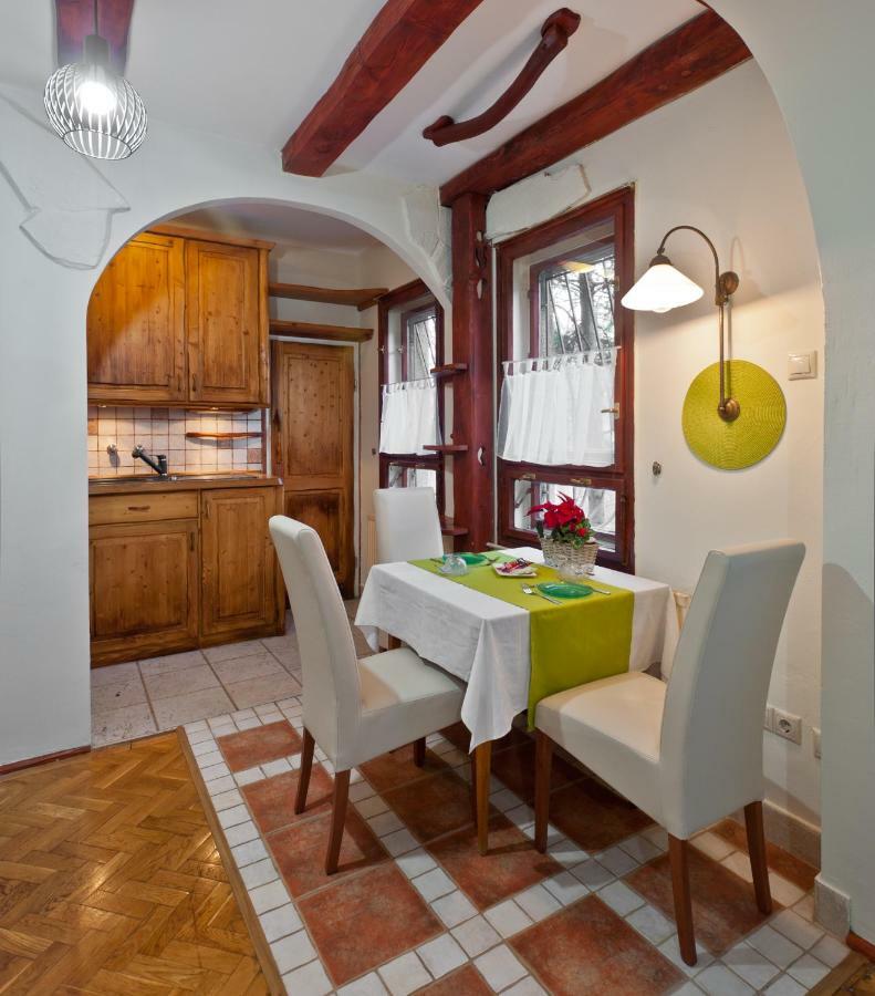 Green Apartment Budapest Bagian luar foto